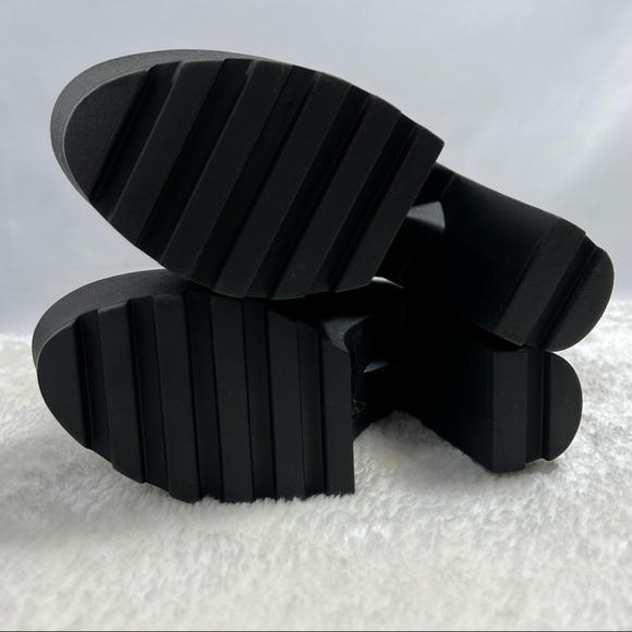 Platform combat style boots vegan leather in cordoba. - Picture 10 of 11